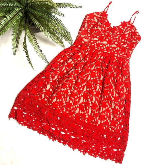 Hollow Out Fit & Flare Cami Midi Dress - Picture 2 of 8